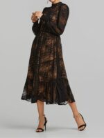 Μαύρο Φόρεμα Από Δαντέλα Με Αντίθεση