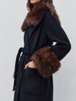 Μακρύ Παλτό Με Γούνινες Λεπτομέρειες - Image 2