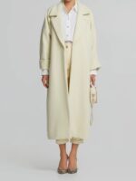 Μακρύ Παλτό Σε Ίσια Γραμμή