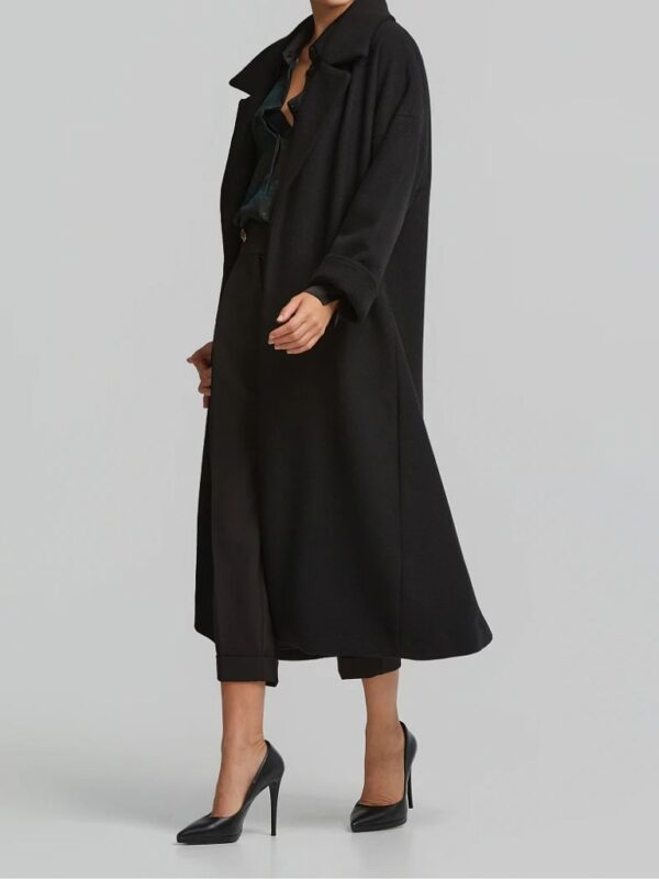 Μακρύ Παλτό Σε Ίσια Γραμμή