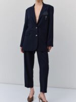 Ριγέ Σακάκι Με Καρφίτσα Κόσμημα - Image 3